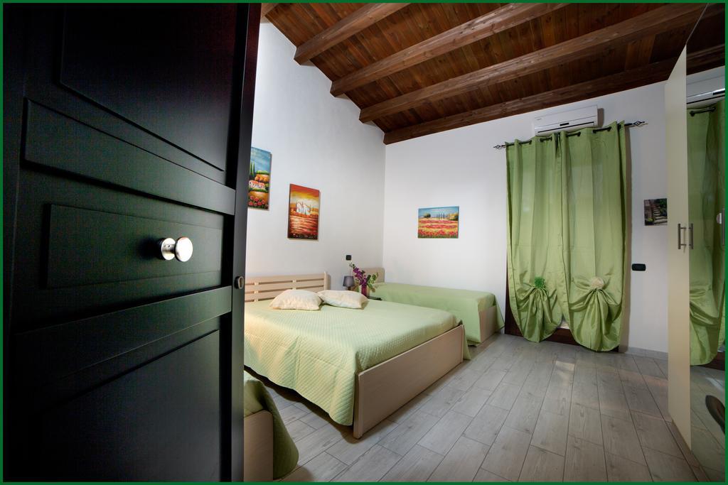 Ai Parchi Dei Parrini Bed & Breakfast Partinico Ruang foto