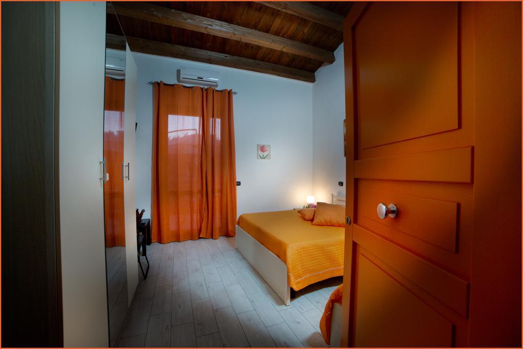 Ai Parchi Dei Parrini Bed & Breakfast Partinico Ruang foto