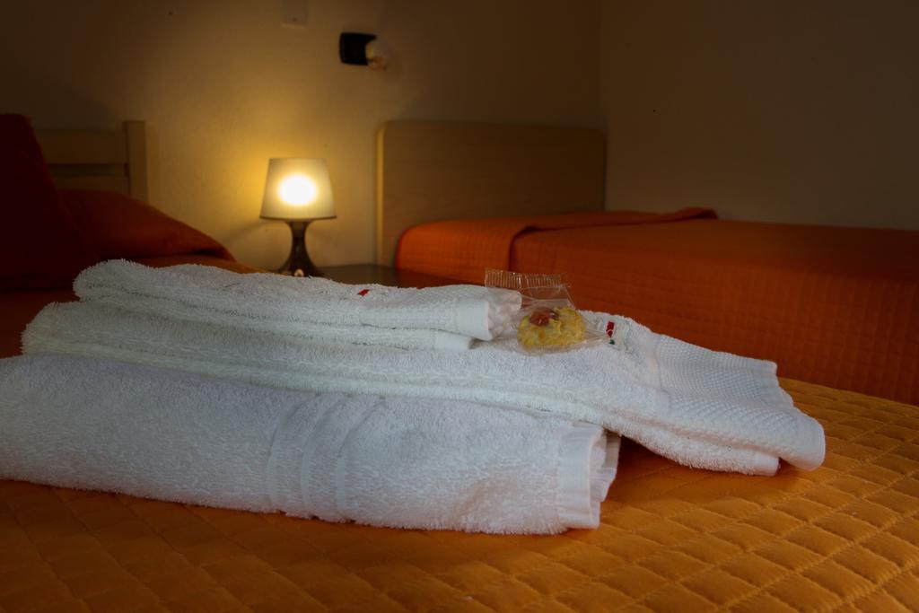 Ai Parchi Dei Parrini Bed & Breakfast Partinico Bagian luar foto