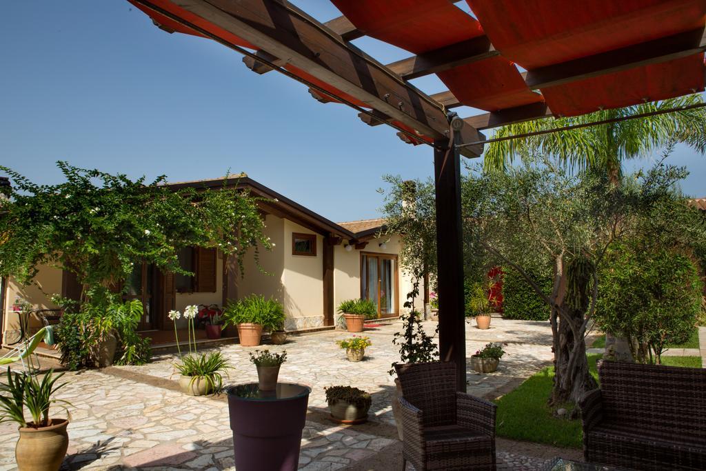 Ai Parchi Dei Parrini Bed & Breakfast Partinico Bagian luar foto